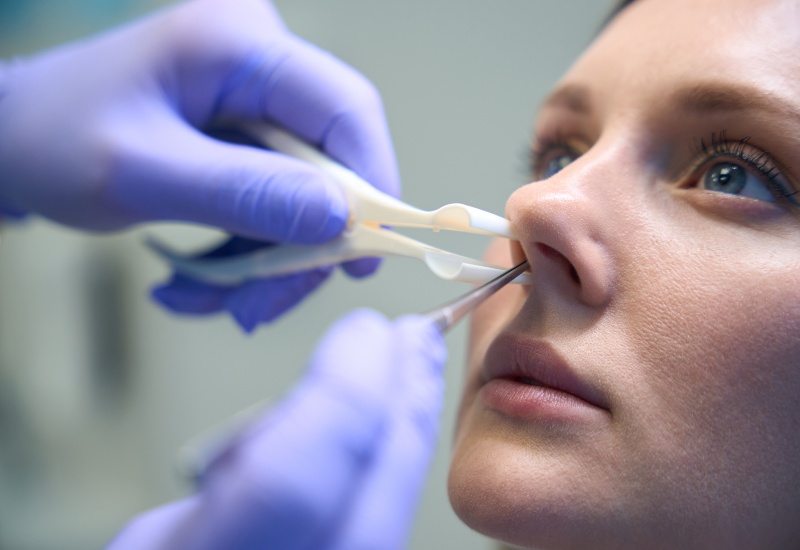 Metro Sinus is offering expert sinus drainage solution to a woman in St. Peters, MO